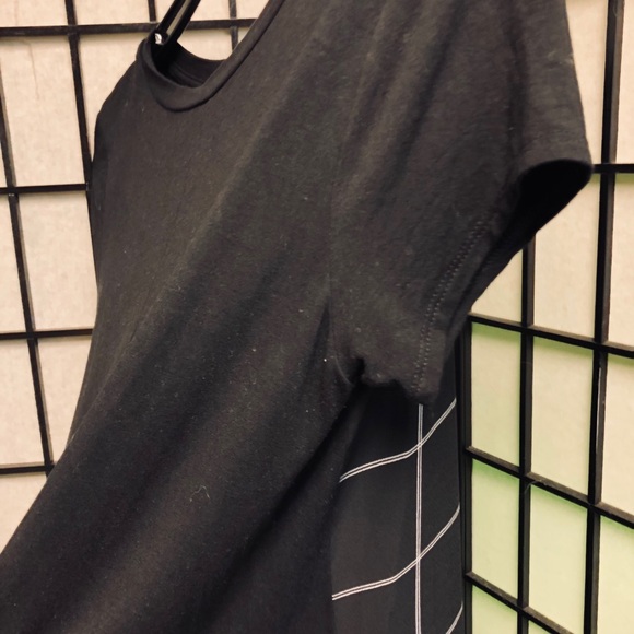 💜 SALE! 3/$15 💜 THE LINE OF STYLE - Hi-Lo Top - Picture 14 of 14